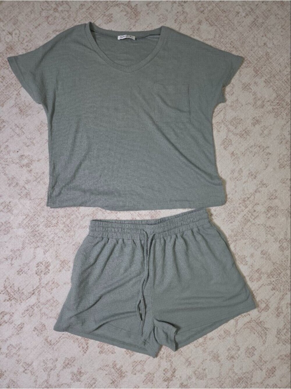 Pabumbubu Sage Green Waffle Knit Lounge Set Top & Shorts Size Large